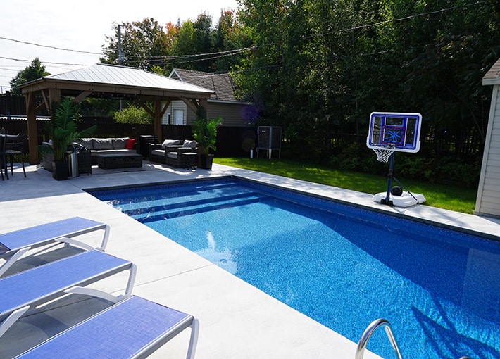 piscine-creusee-beton-estampe-victoriaville-03.jpg